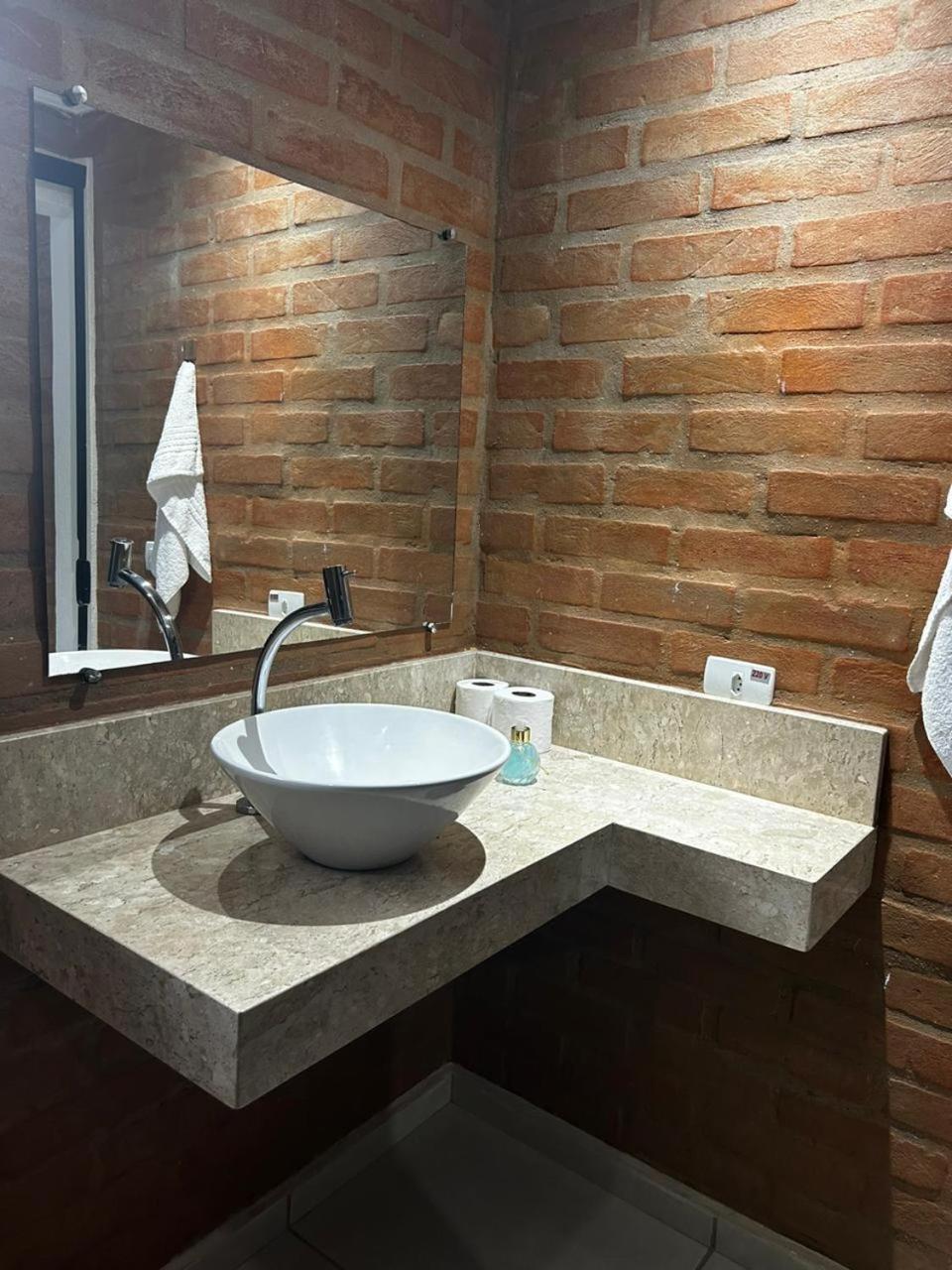 Cantinho Na Roca Com Piscina Санту-Антониу-ду-Пиньял Экстерьер фото
